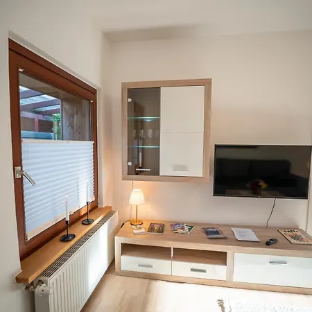 아파트 Haus Unterm Mammutbaum - Elberadweg *