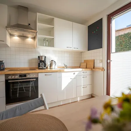 Appartement Haus Unterm Mammutbaum - Elberadweg Maagdenburg