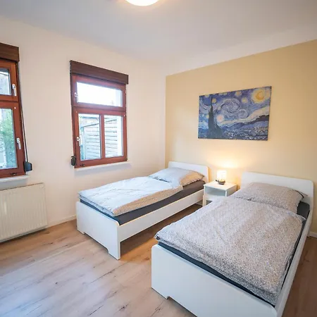 Haus Unterm Mammutbaum - Elberadweg 马格德堡