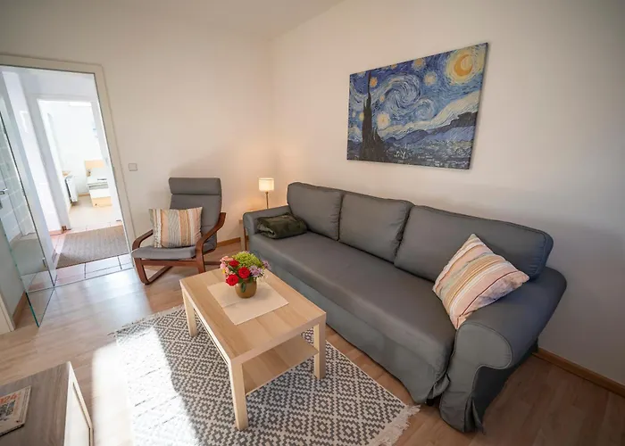 Haus Unterm Mammutbaum - Elberadweg Appartamento *