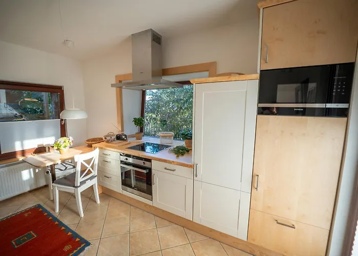 Haus Unterm Mammutbaum - Elberadweg Appartamento