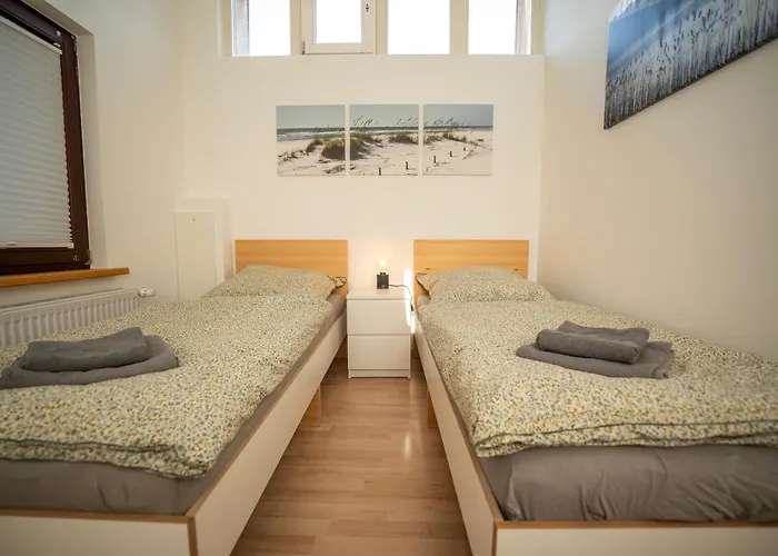 Haus Unterm Mammutbaum - Elberadweg Appartamento *